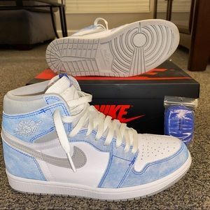 Jordan 1 Hyper Royal - size 8 US Men